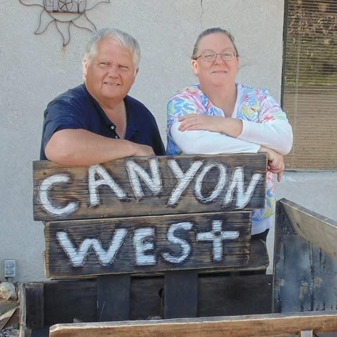 Don and Sylvia Farvour - Park Managers